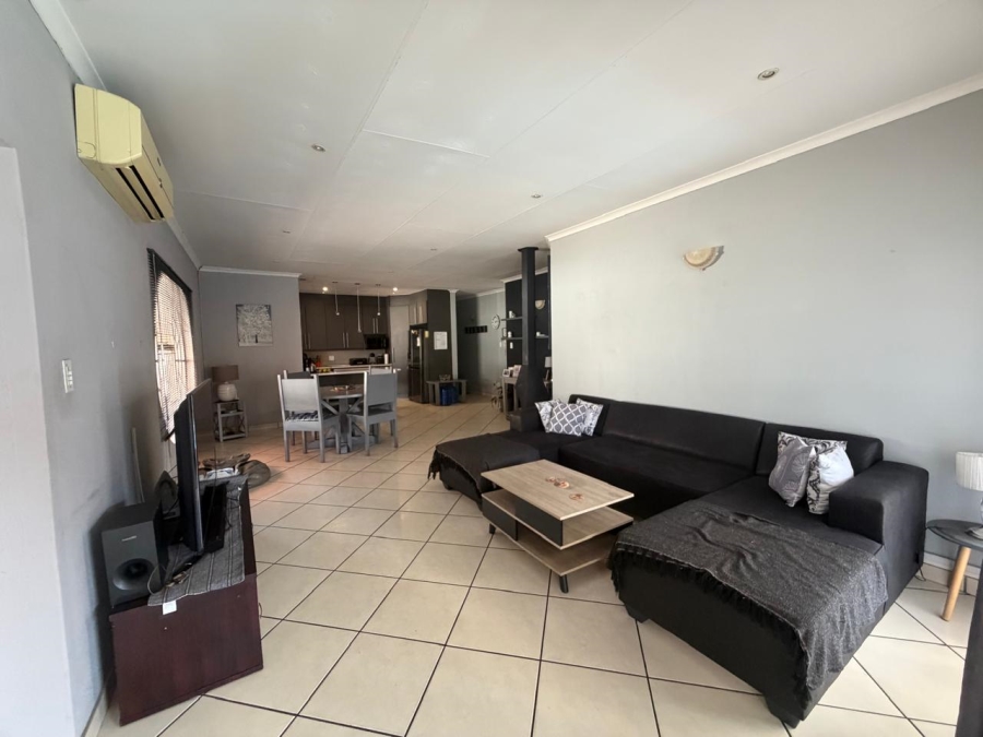 3 Bedroom Property for Sale in Maraldi Estate Free State